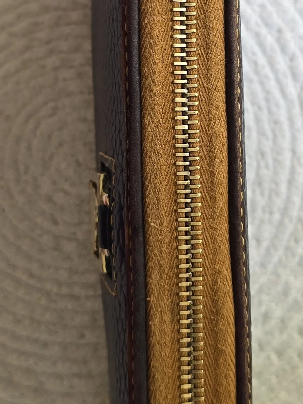 Dooney & Bourke **authentic dooney